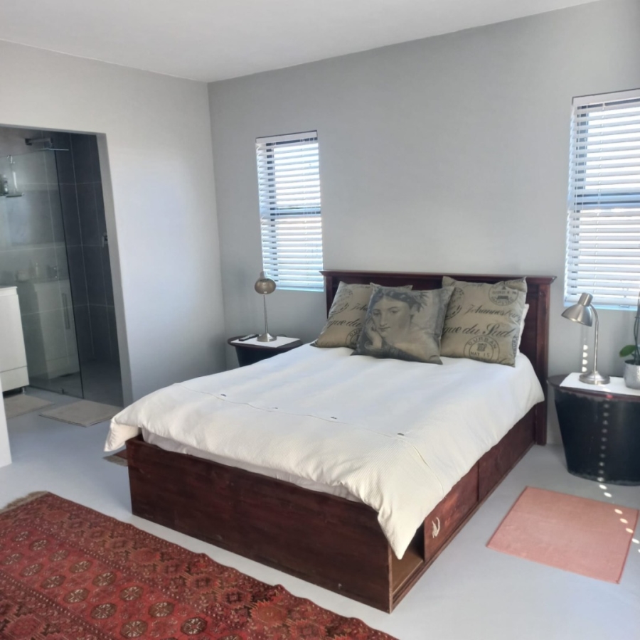 6 Bedroom Property for Sale in Jacobsbaai Western Cape